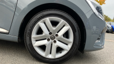 Renault Clio 1.0 TCe 100 Play 5dr Petrol Hatchback